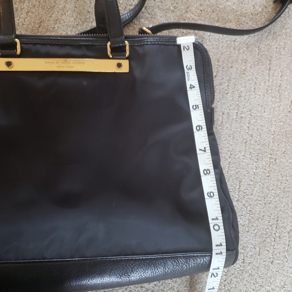 Marc by Marc Jacobs handbag - Picture 11 of 13